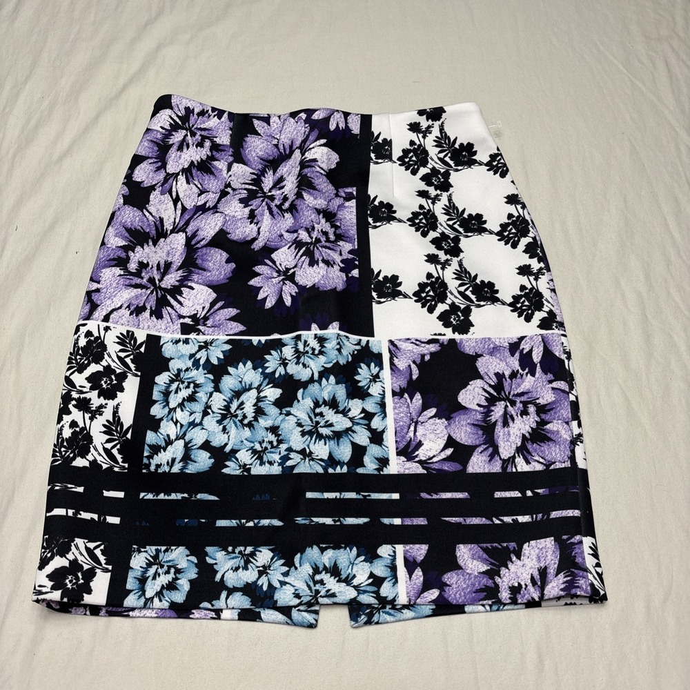 WHITE HOUSE BLACK MARKET WHITE FLORAL Sz 4 Skirt